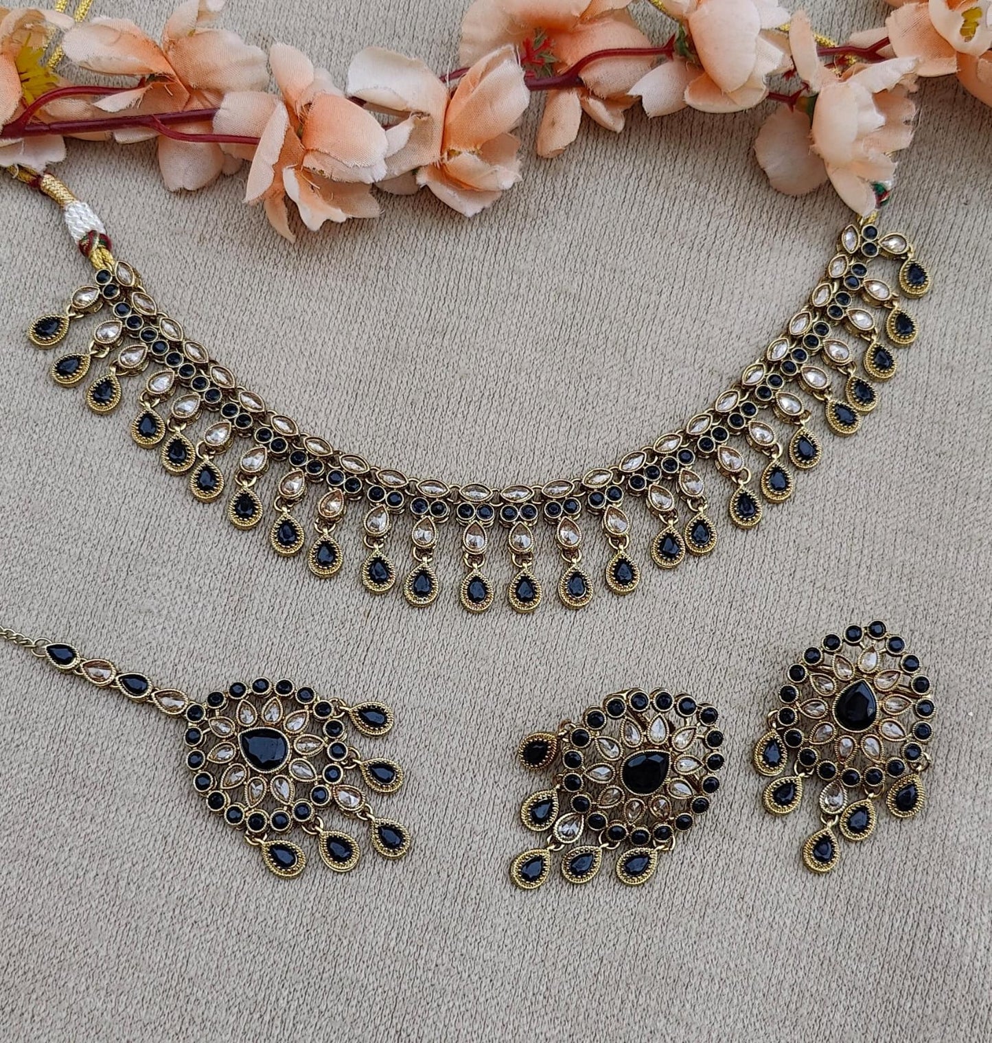 Rahisha Polki Necklace