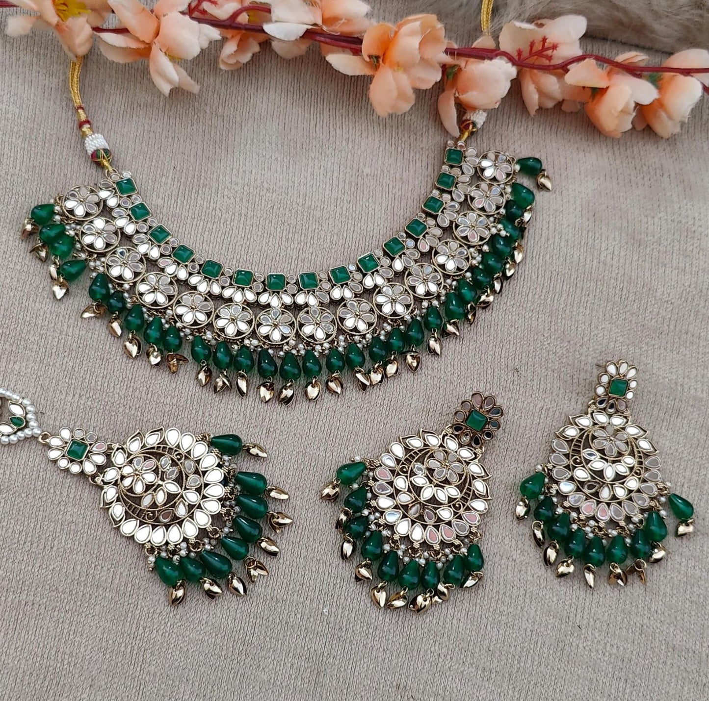 Aashifa Mirror Necklace Set