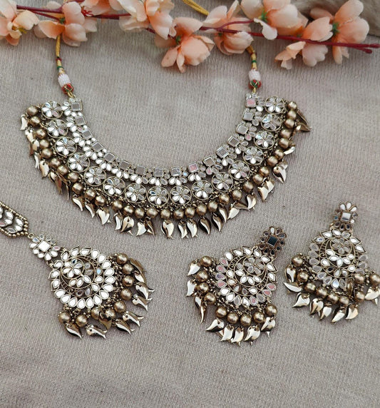 Aashifa Mirror Necklace Set