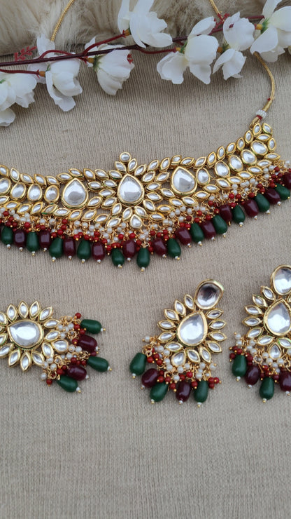 Niyati Kundan Choker