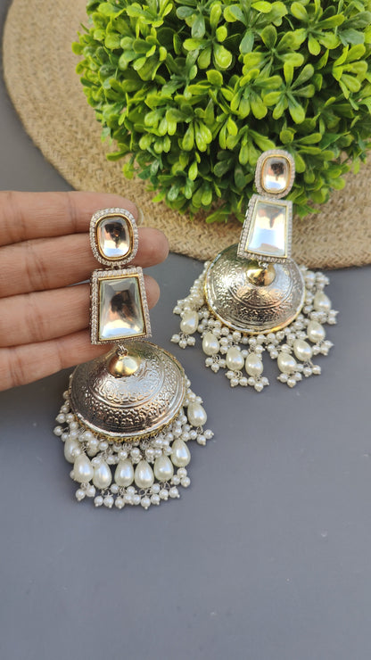 Gunika Uncut Jhumkas