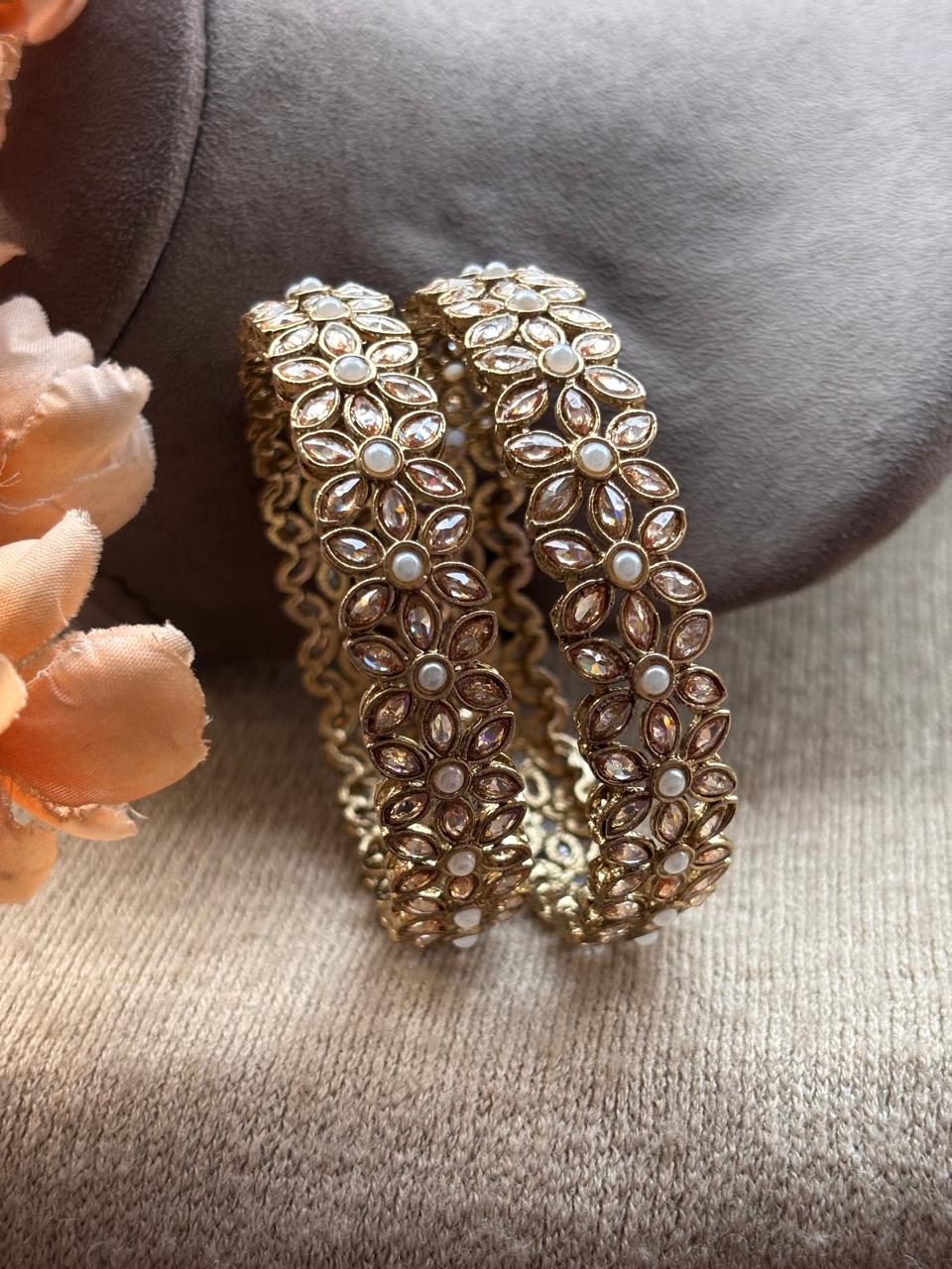 Sunisha Polki Bangles/Kadey (Gold)