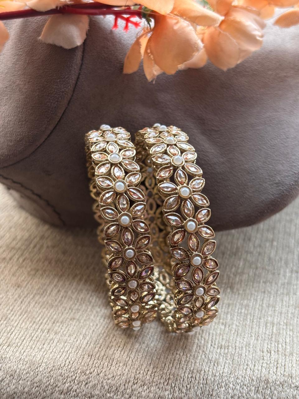 Sunisha Polki Bangles/Kadey (Gold)
