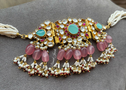 Deetya Pachi Kundan Choker