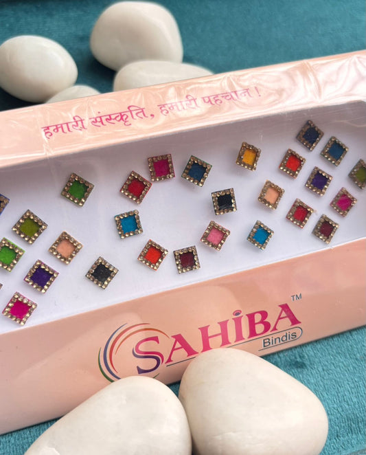 Rhombus Medium Bindis Card