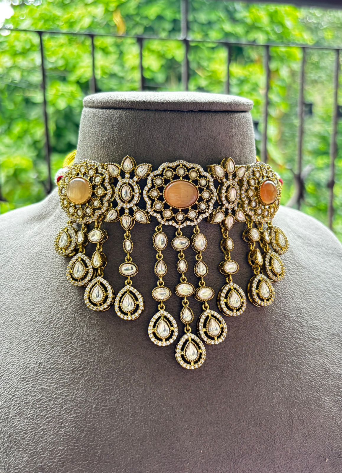 Meghna Moissanite Choker