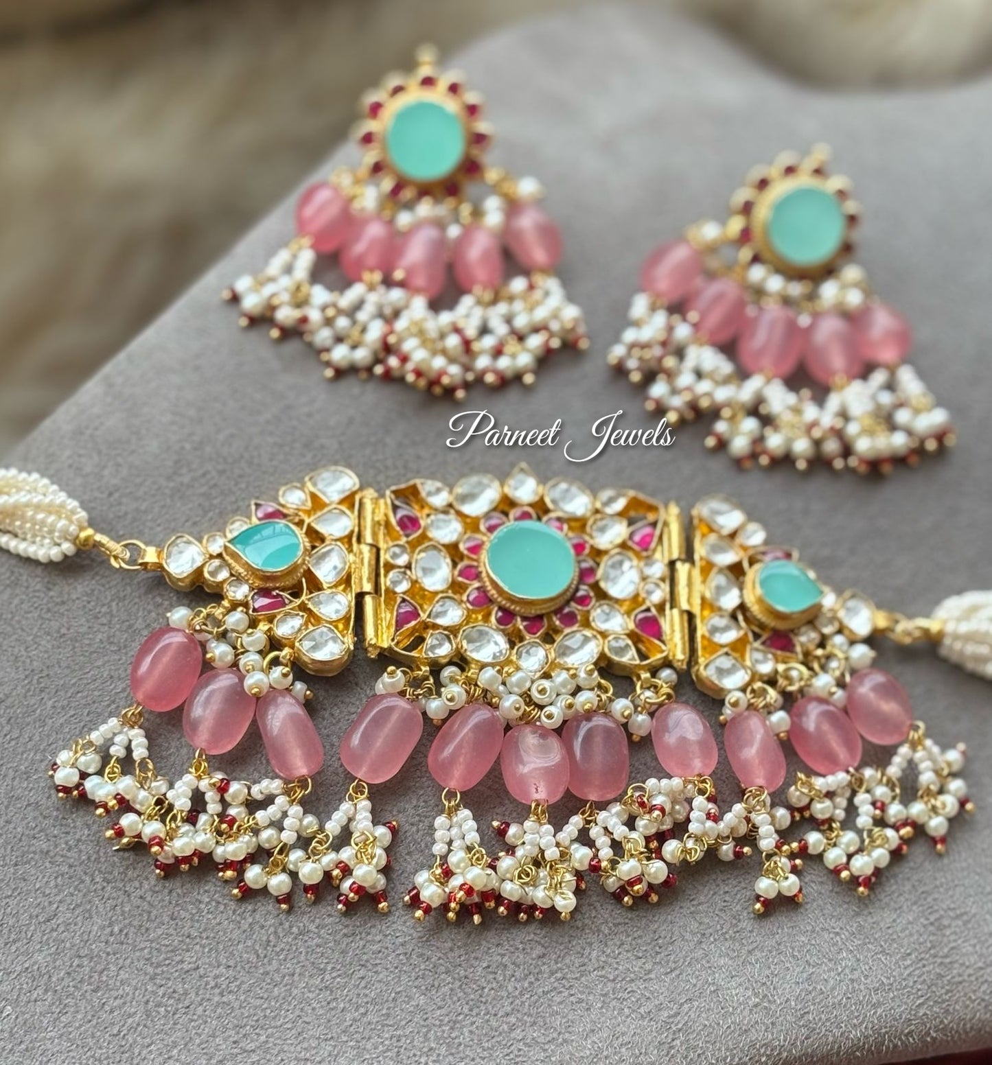 Deetya Pachi Kundan Choker