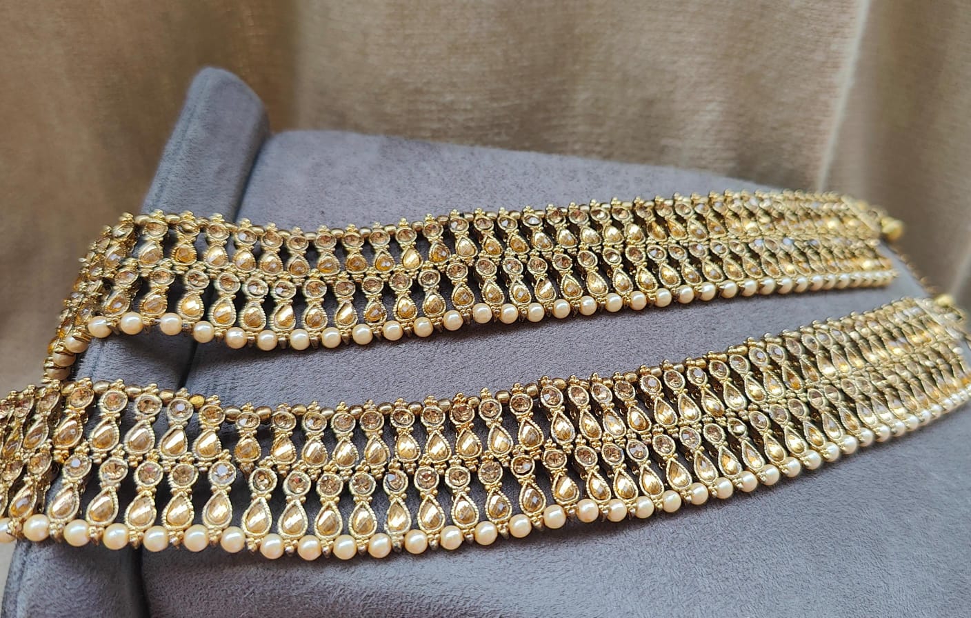 Amiksha Gold Stone Anklets