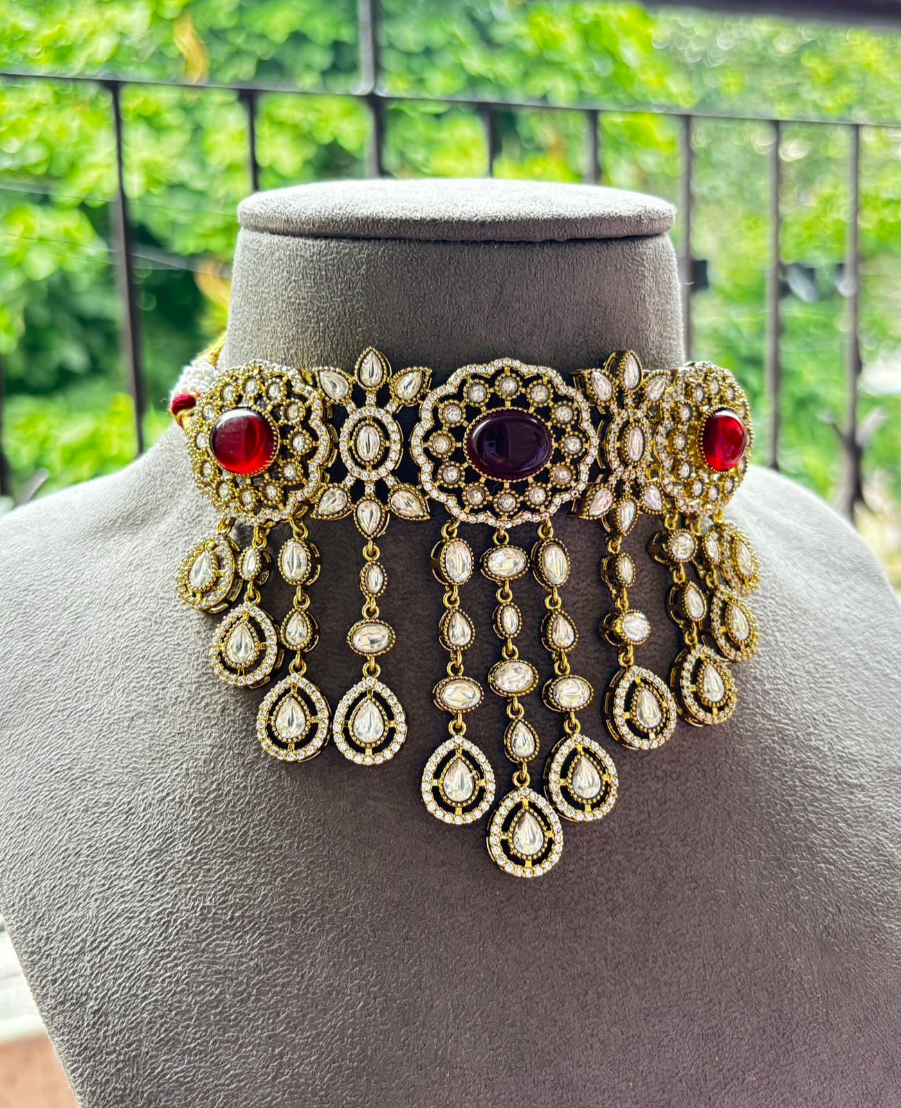 Meghna Moissanite Choker