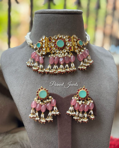 Deetya Pachi Kundan Choker