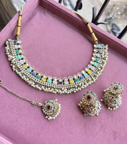 Anushka Polki Halskette