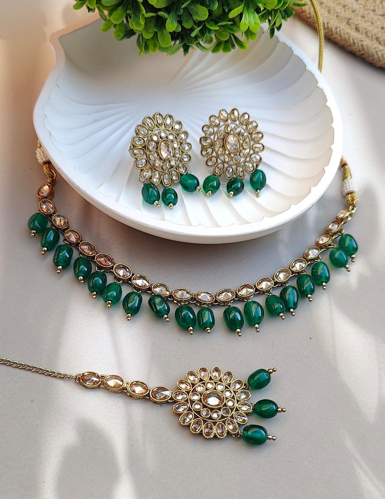 Gul Light Polki Necklace Set