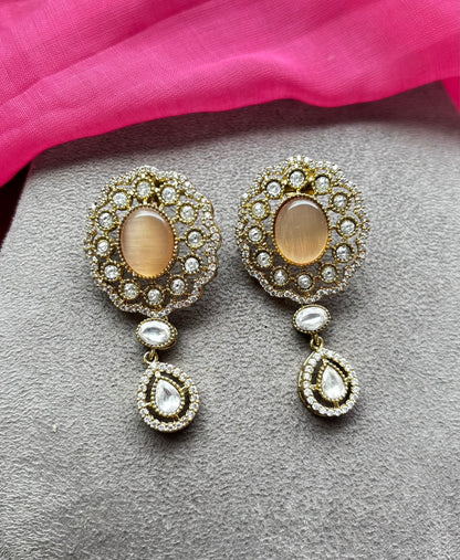 Meghna Moissanite Choker