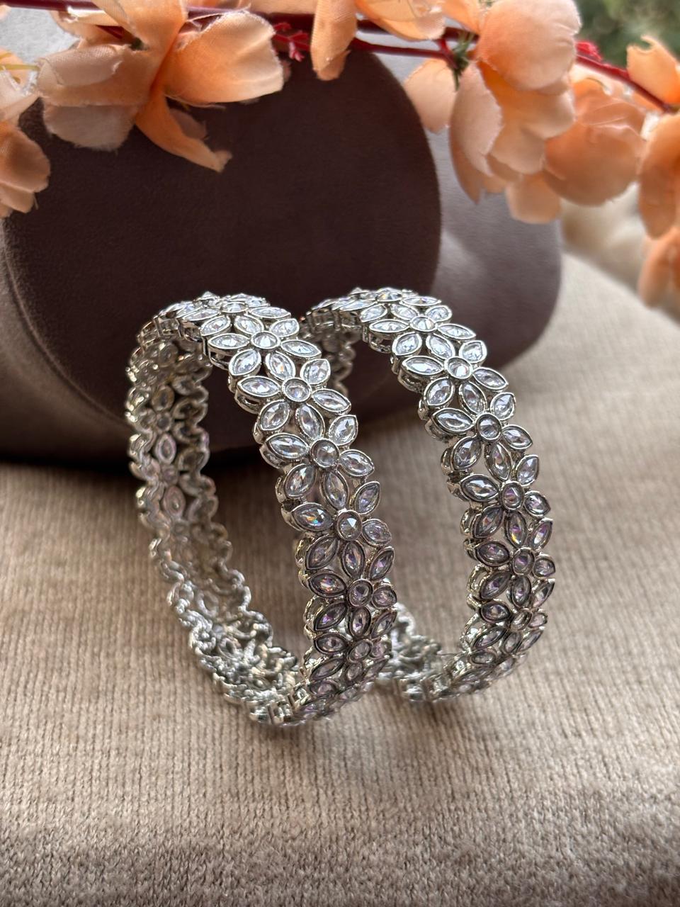 Sunisha Polki Bangles/Kadey (Silver)