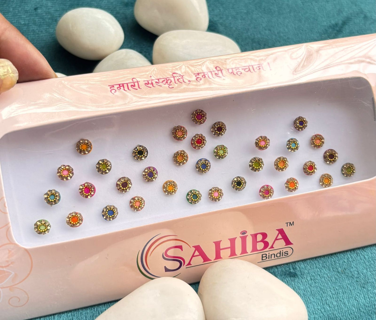 Small Round Velvet Bindi Card