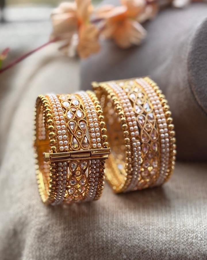 Sumitra Gold Polki Bangles/Kadey