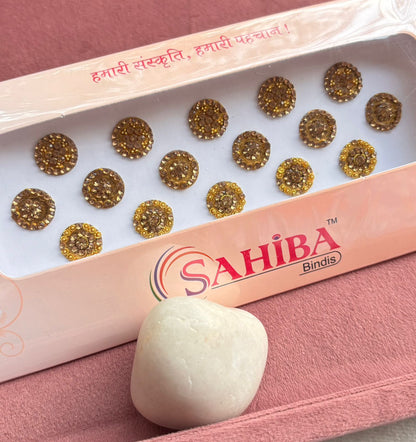 Big-Sized Gold Bindi Card