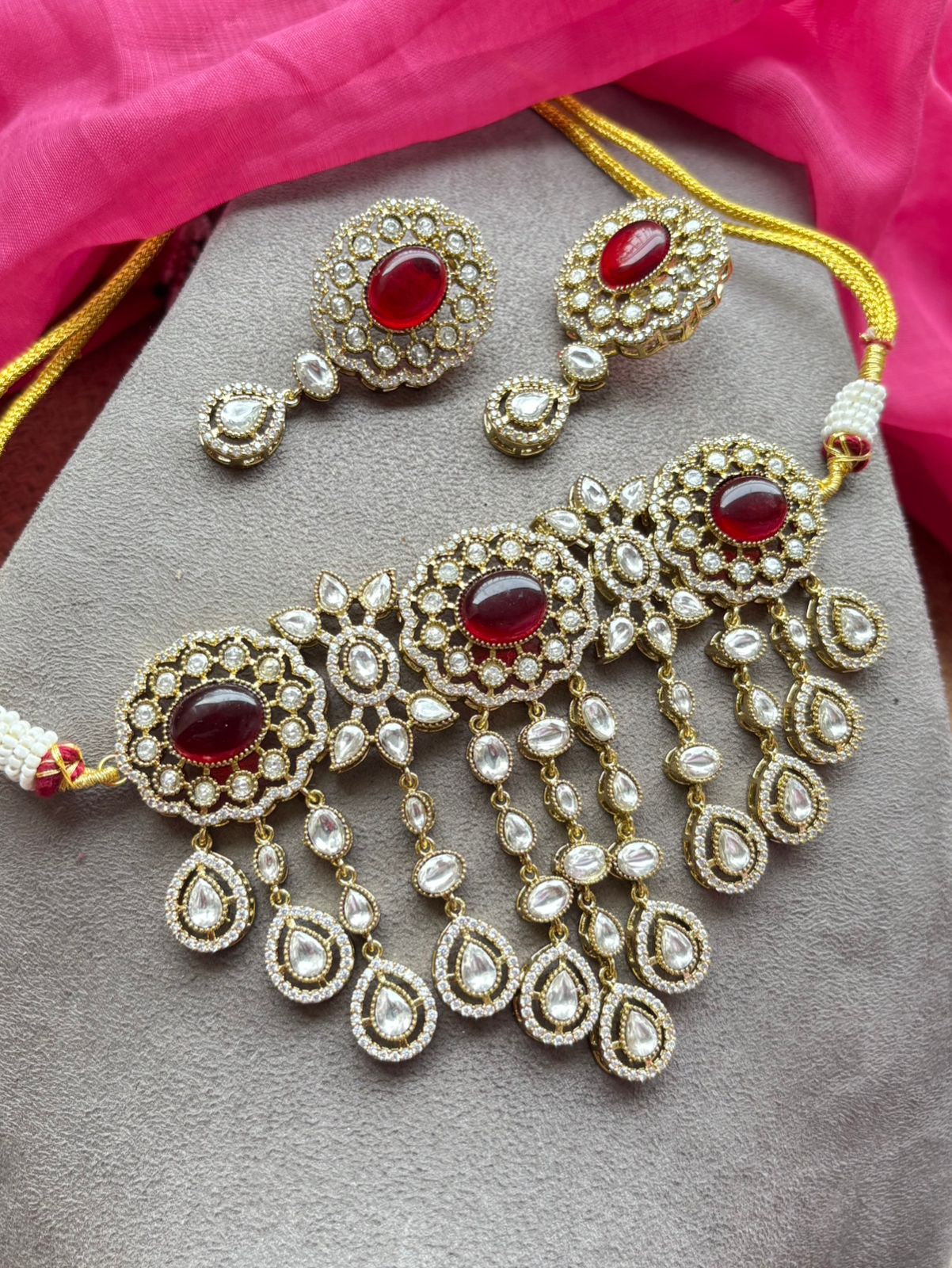 Meghna Moissanite Choker