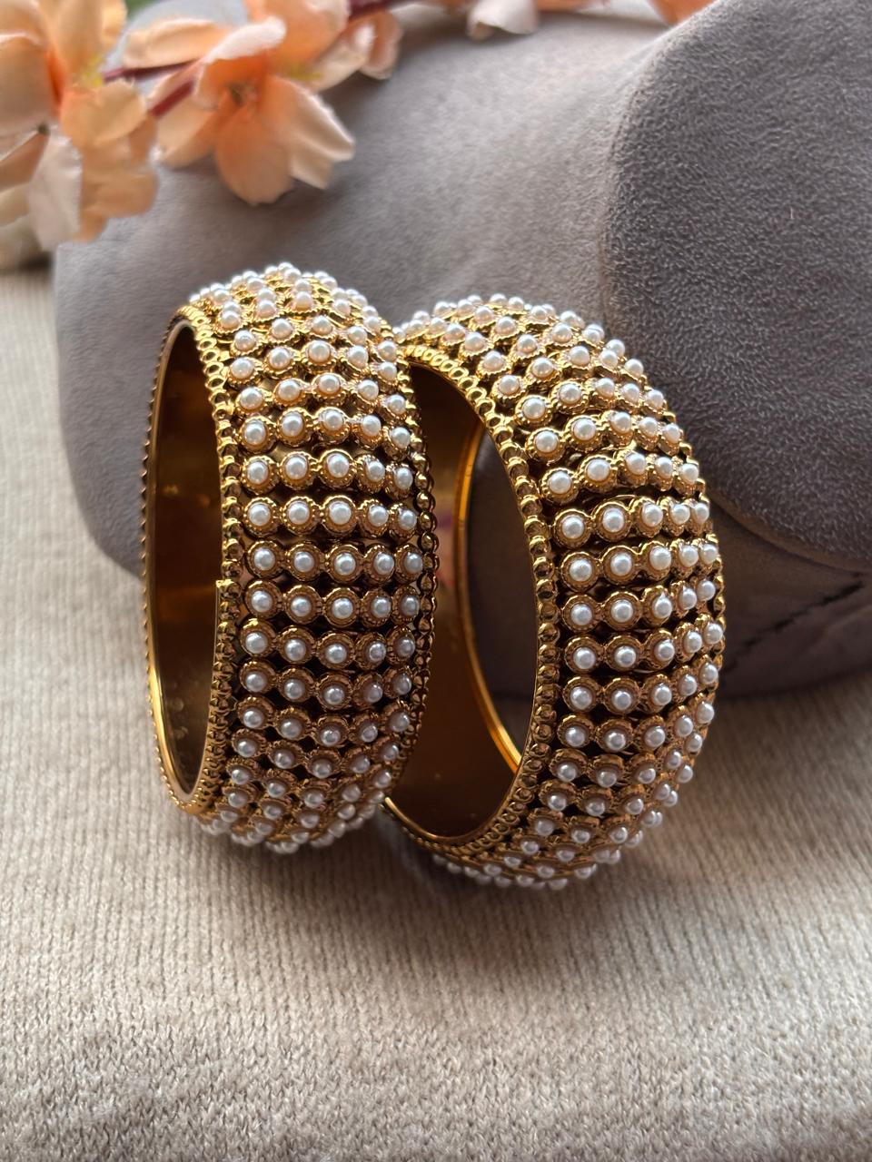 Kunika Broad Pearl Bangles/Kadey