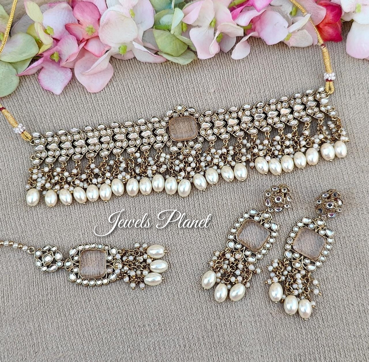 Antra Polki Choker