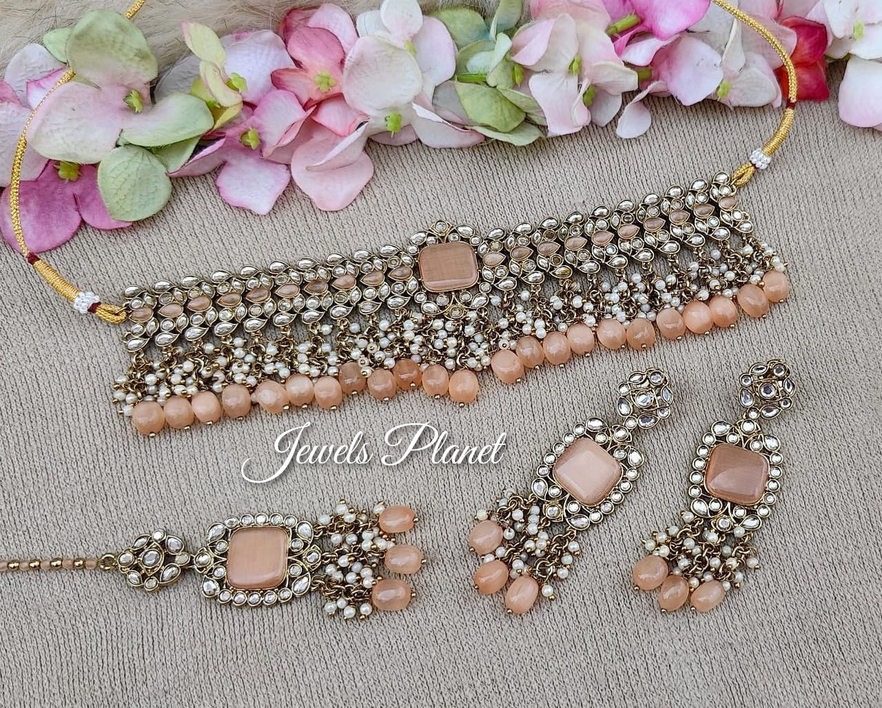 Antra Polki Choker