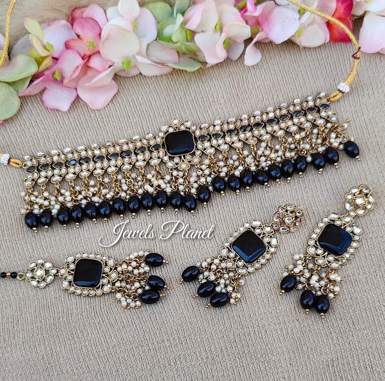 Antra Polki Choker