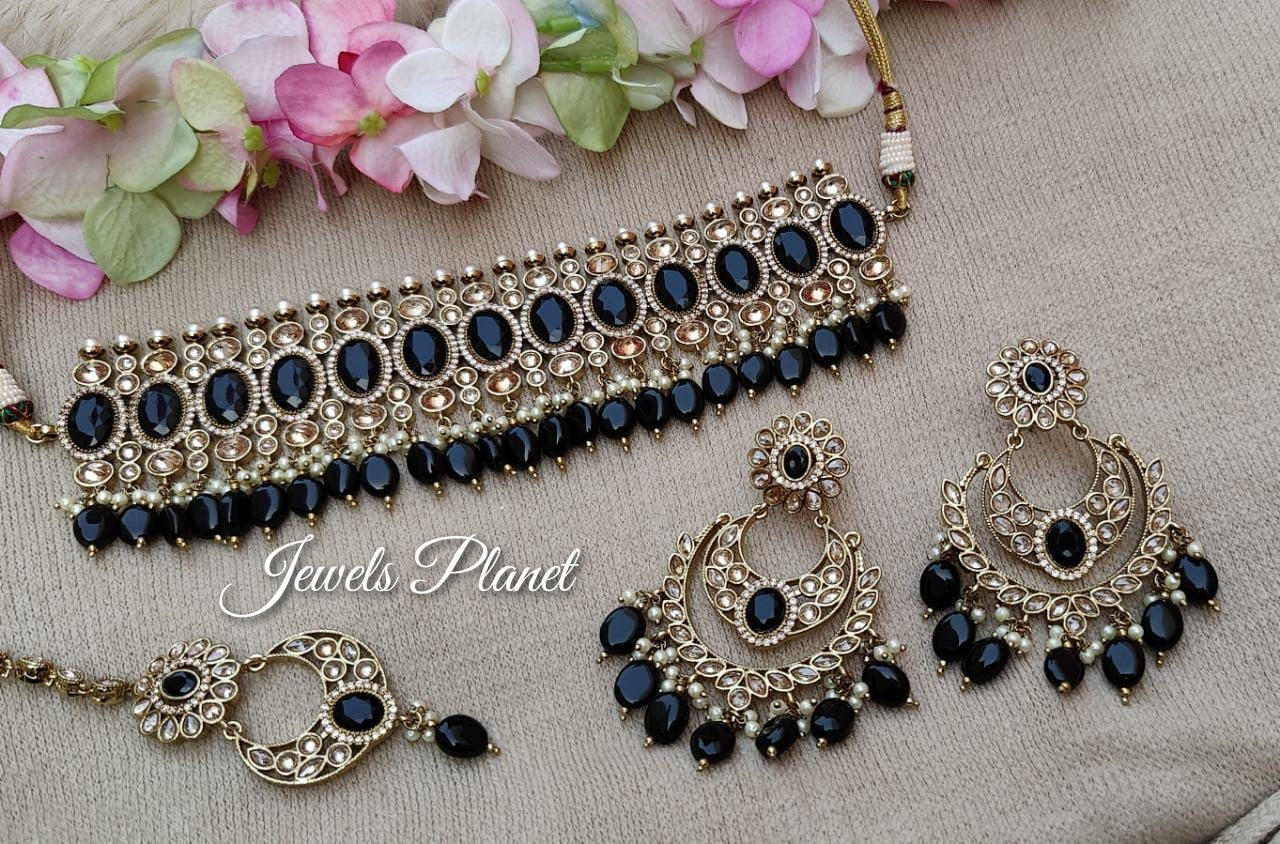 Parul Polki Choker Set