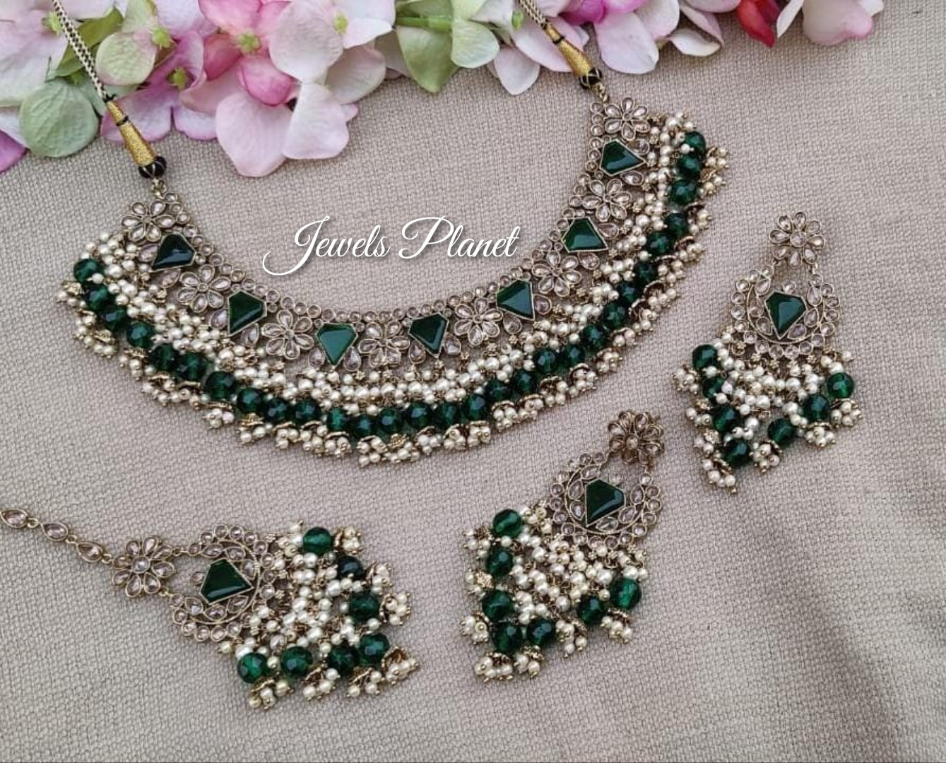 Charu Polki Necklace Set