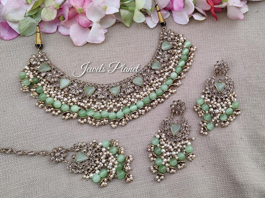 Charu Polki Necklace Set