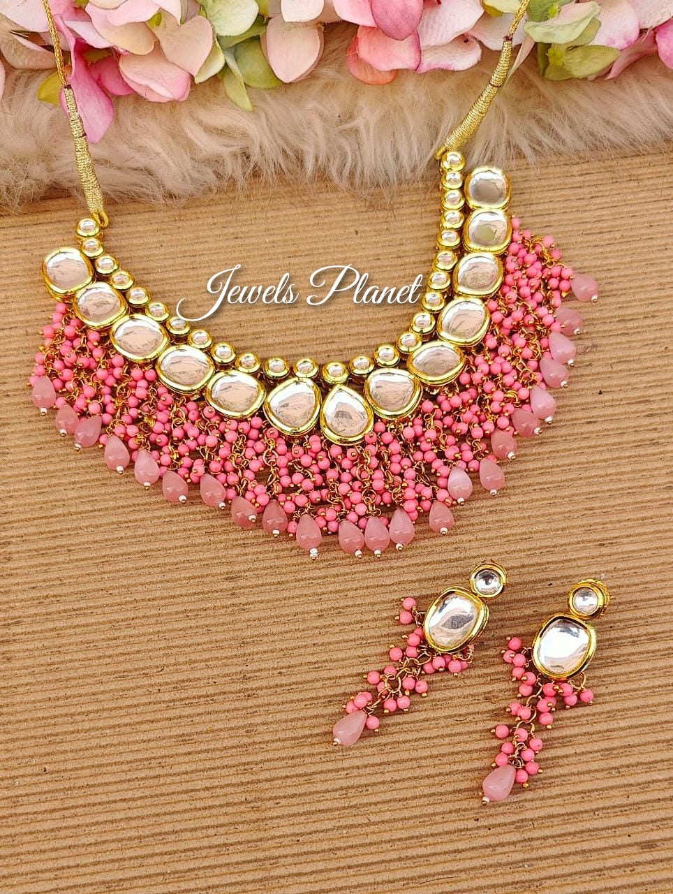 Pavani Kundan Set