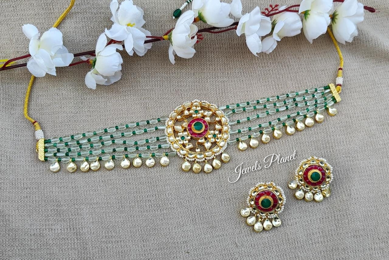 Hemali Pachi Kundan Choker