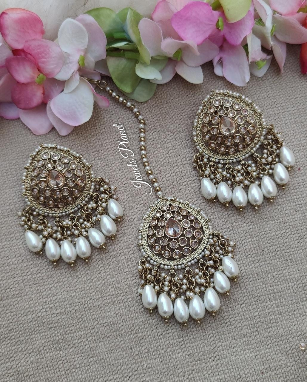 Raji Earrings Tikka