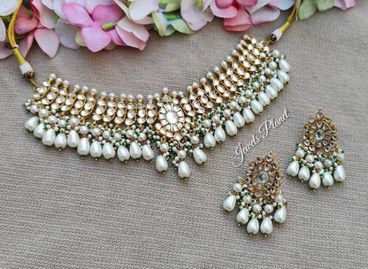 Aritha Pachi Kundan Necklace Set