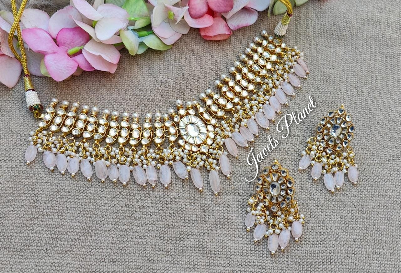 Aritha Pachi Kundan Necklace Set