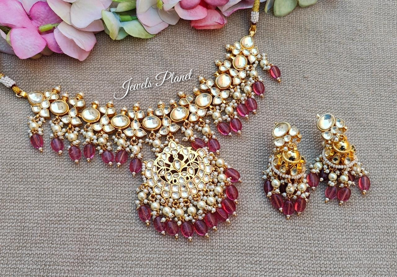 Harshini Pachi Kundan Necklace Set