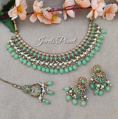 Gauri Polki Necklace Set