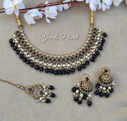 Gauri Polki Necklace Set