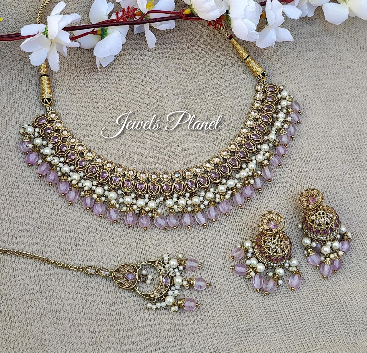 Gauri Polki Necklace Set