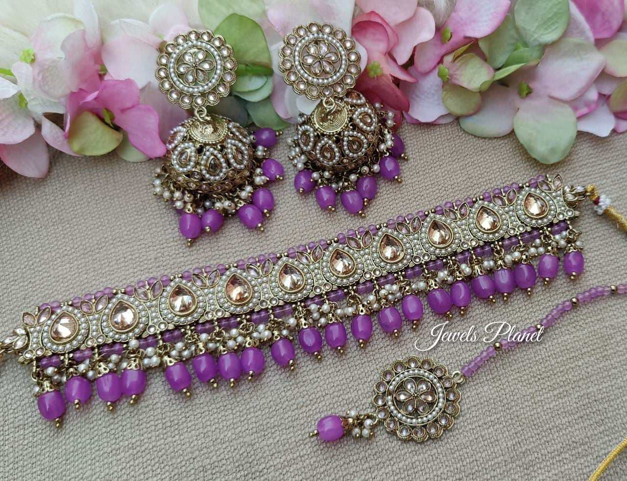 Devika Polki Choker