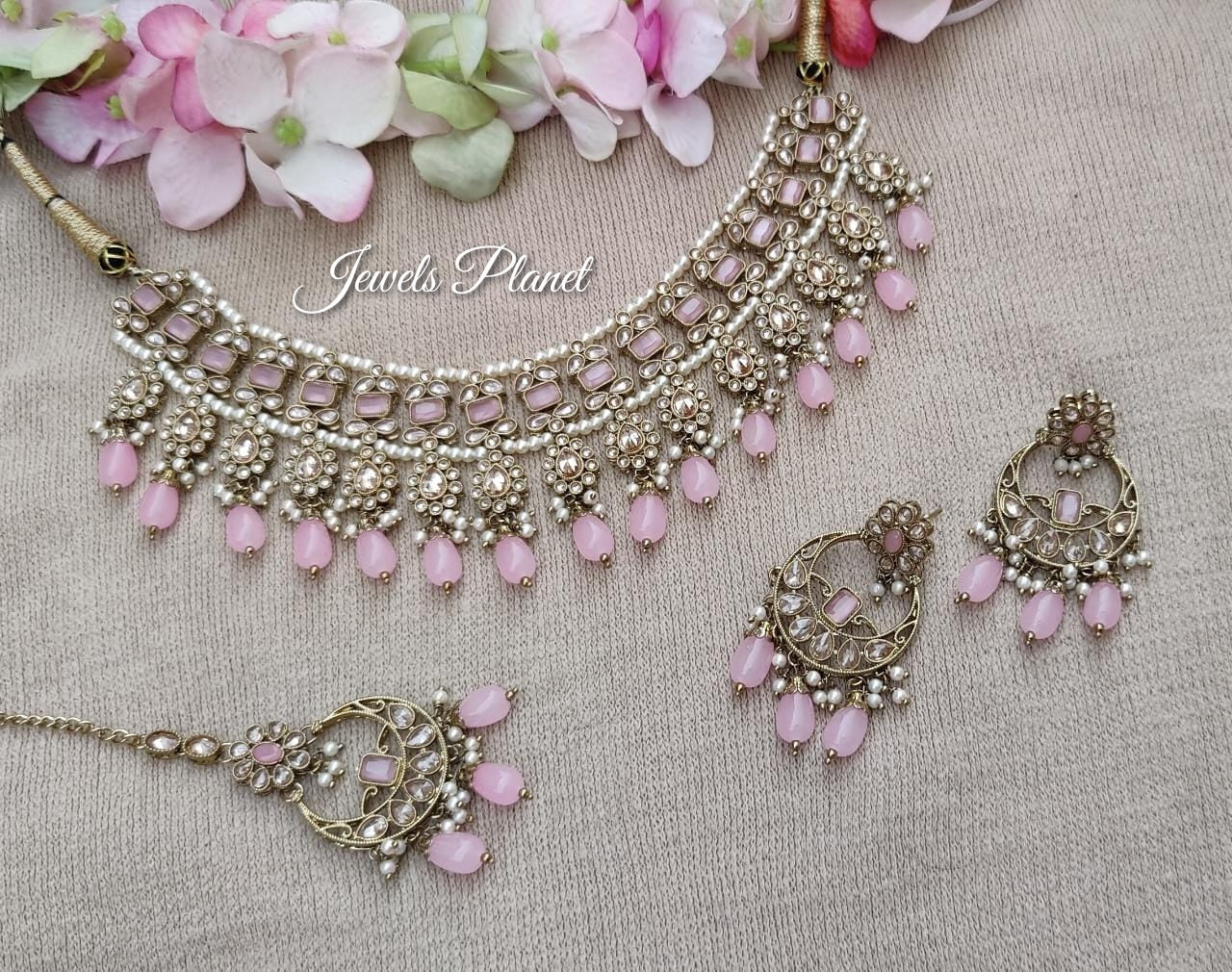 Dhriti Polki Necklace Set