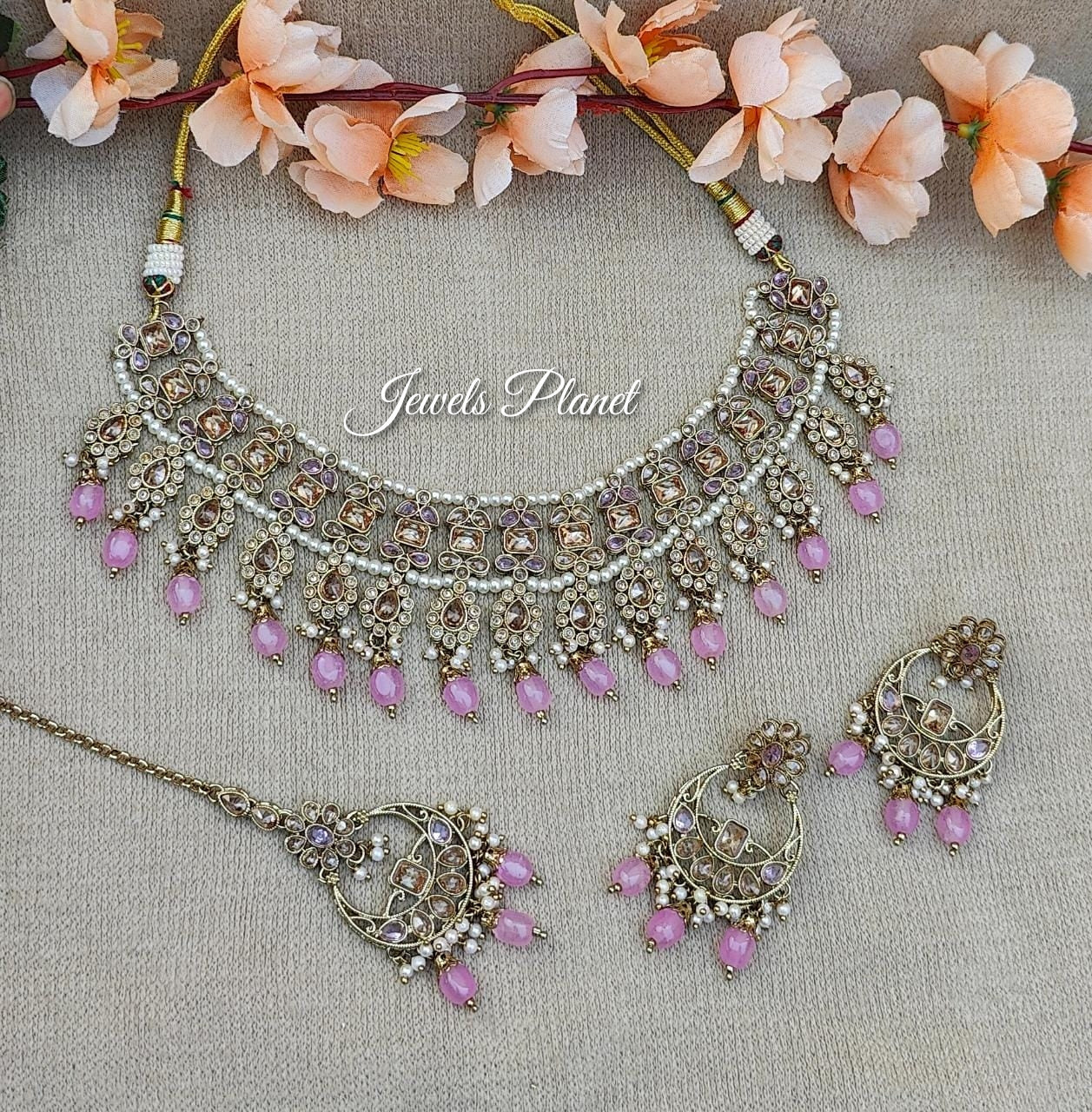 Dhriti Polki Necklace Set