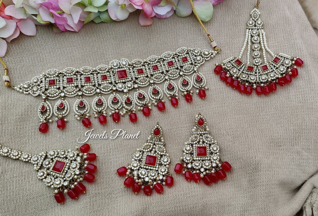 Shabana Jhumar Choker