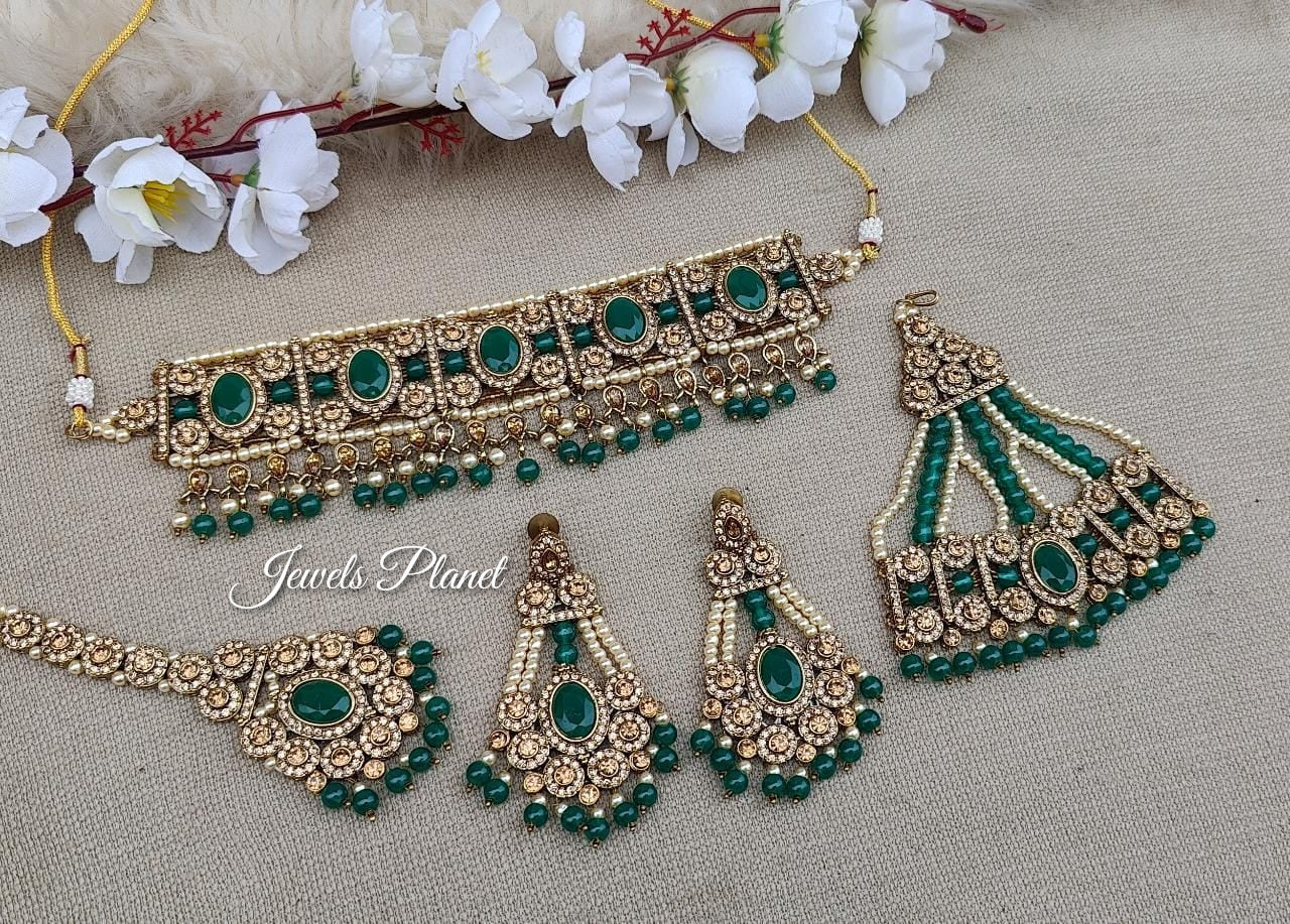 Mahira Jhumar Choker Set (Gold)