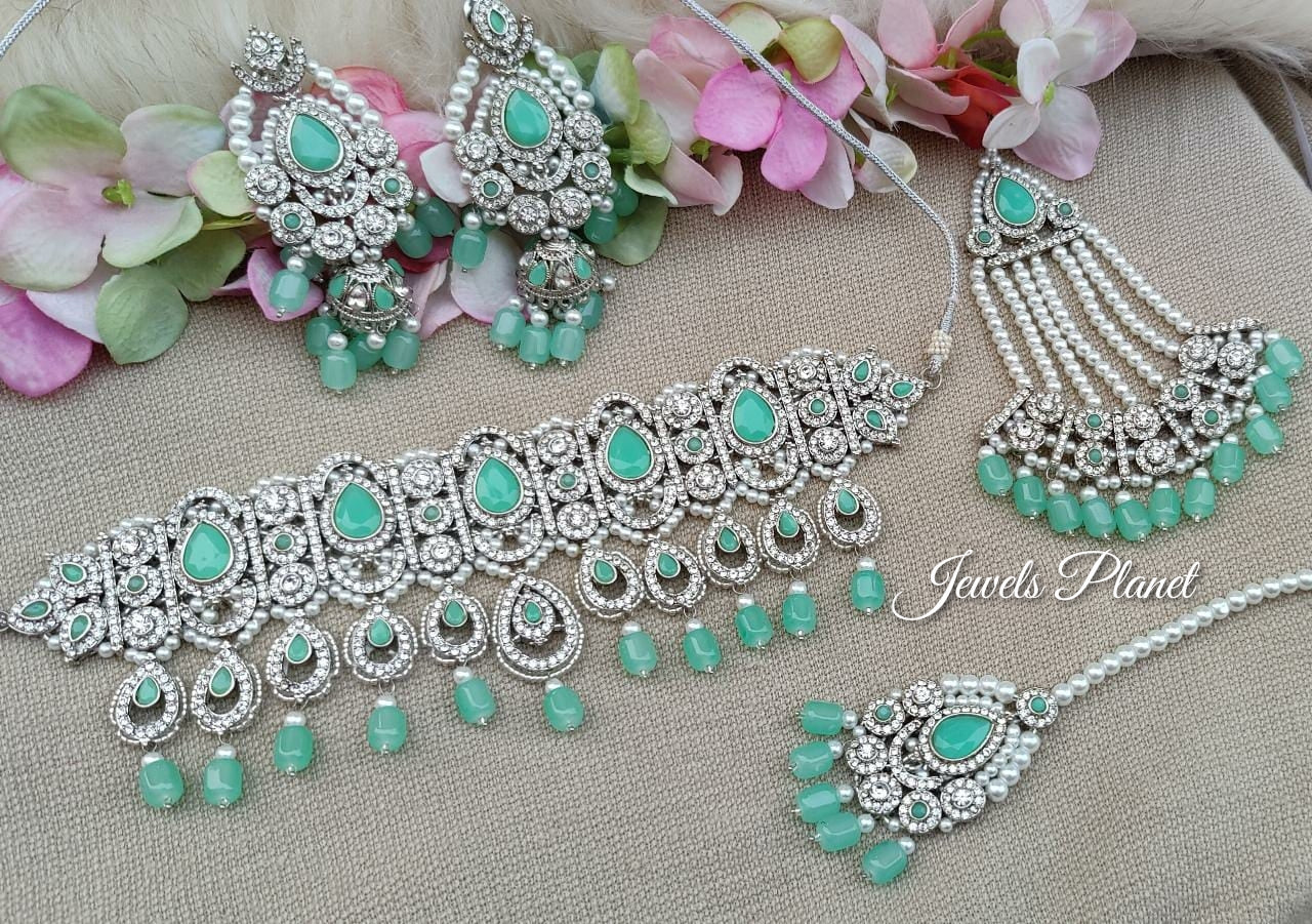 Zikra Jhumar Choker Set