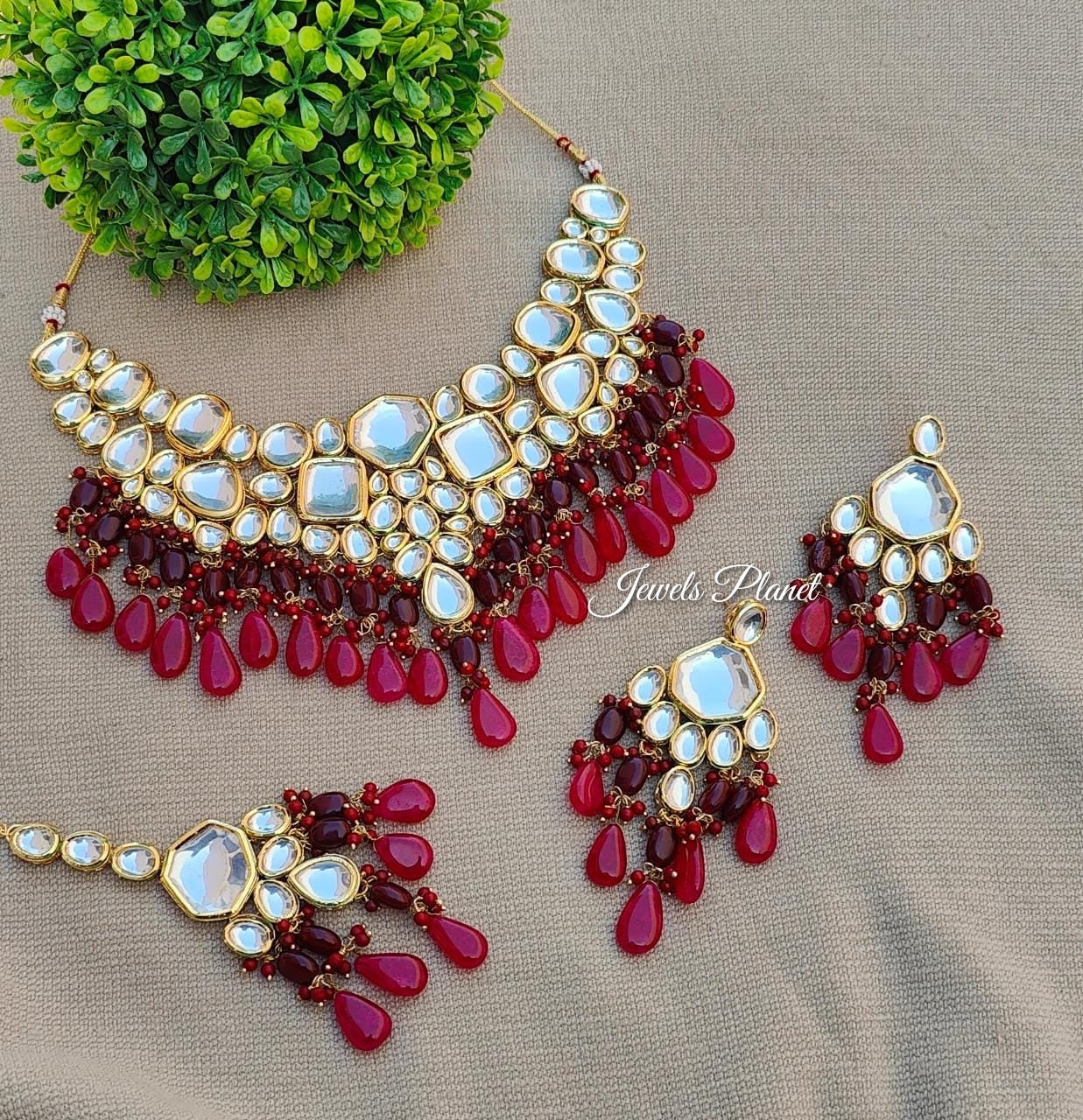 Shivi Kundan Necklace