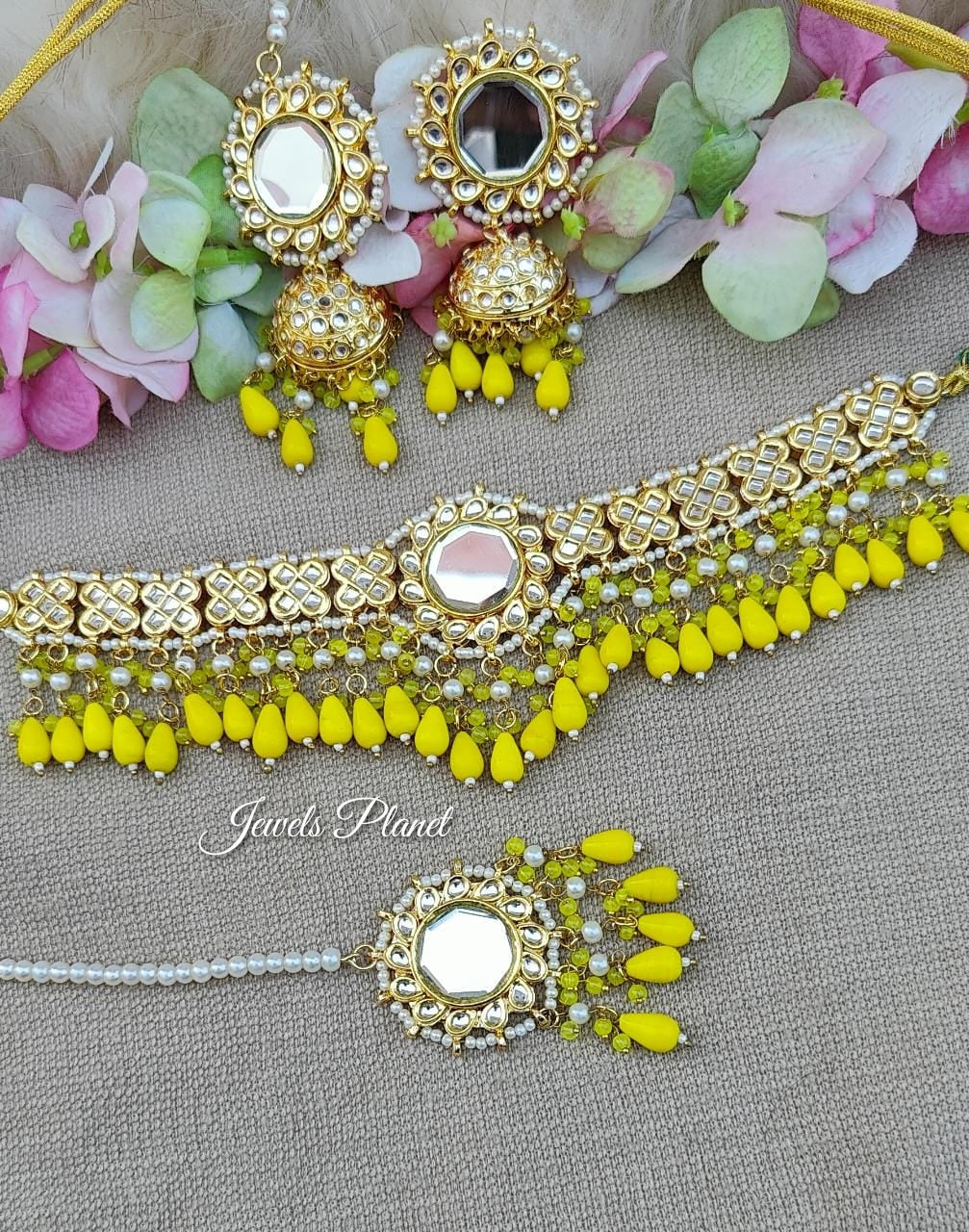 Dhvani Kundan Choker