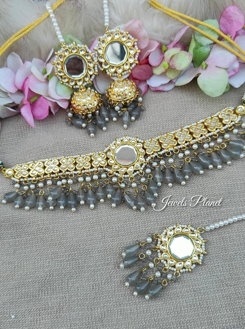 Dhvani Kundan Choker