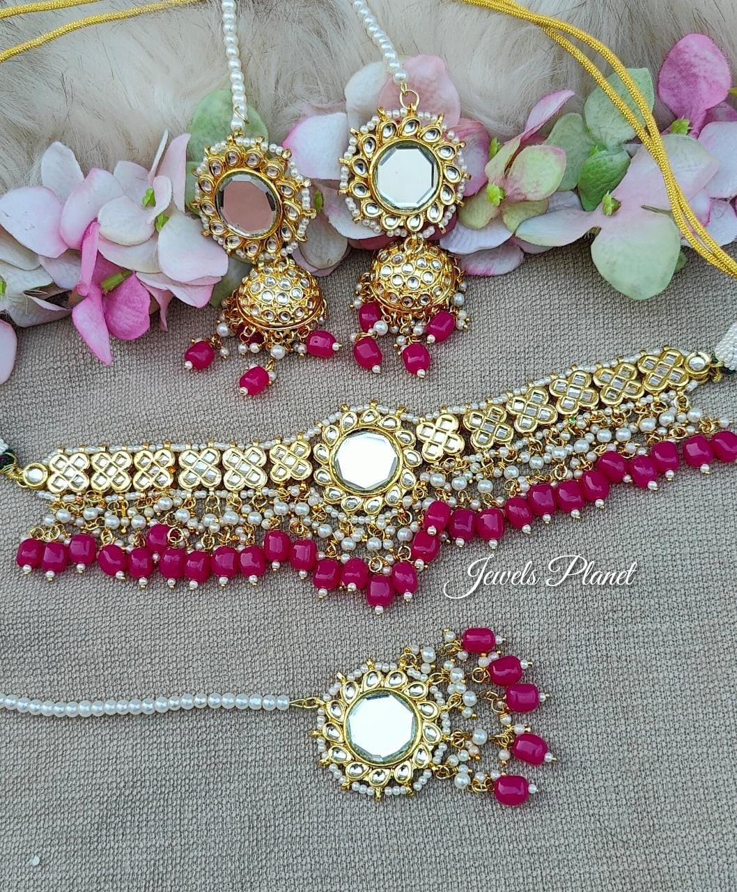 Dhvani Kundan Choker