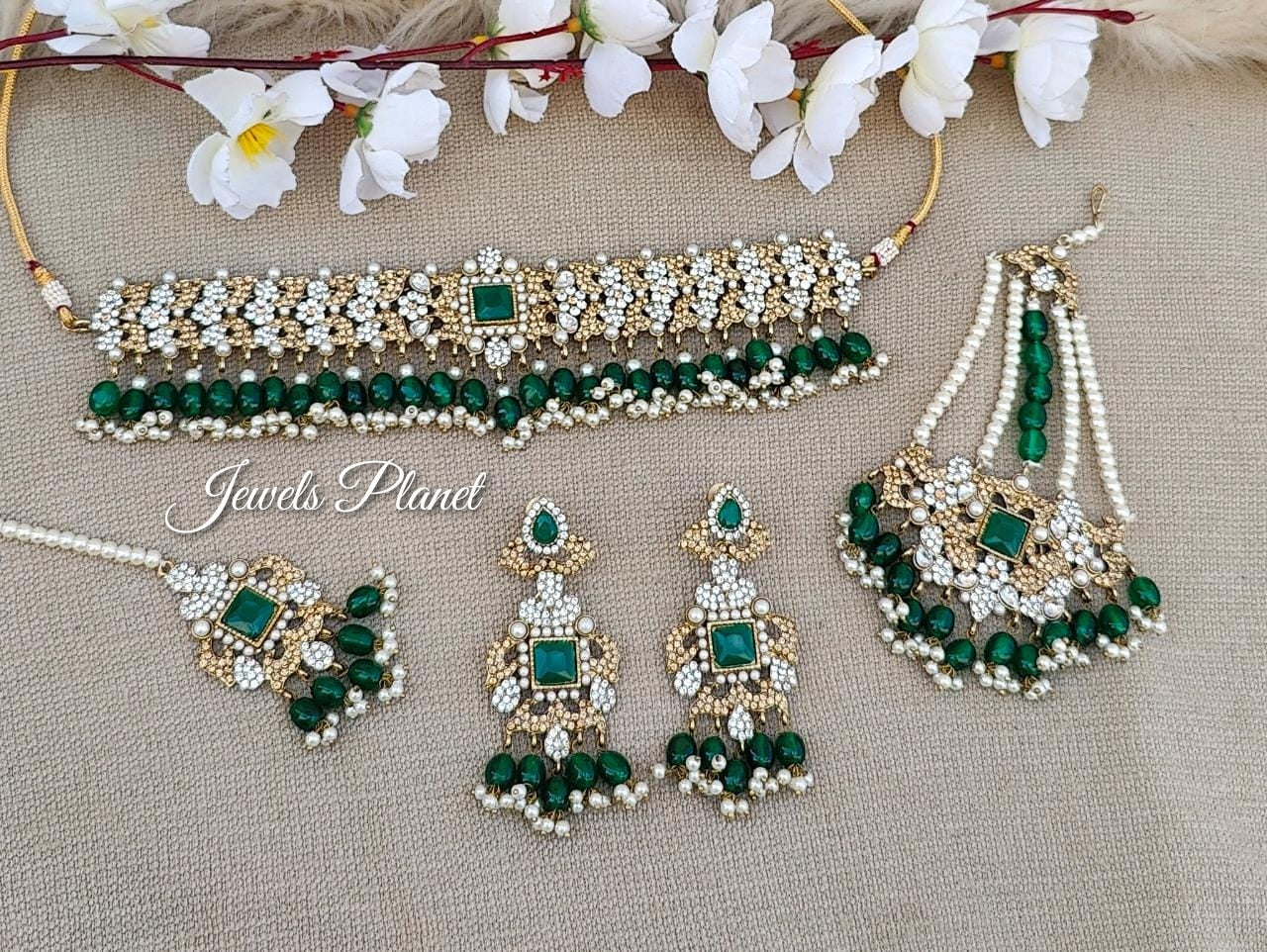 Myra Jhumar Choker Set