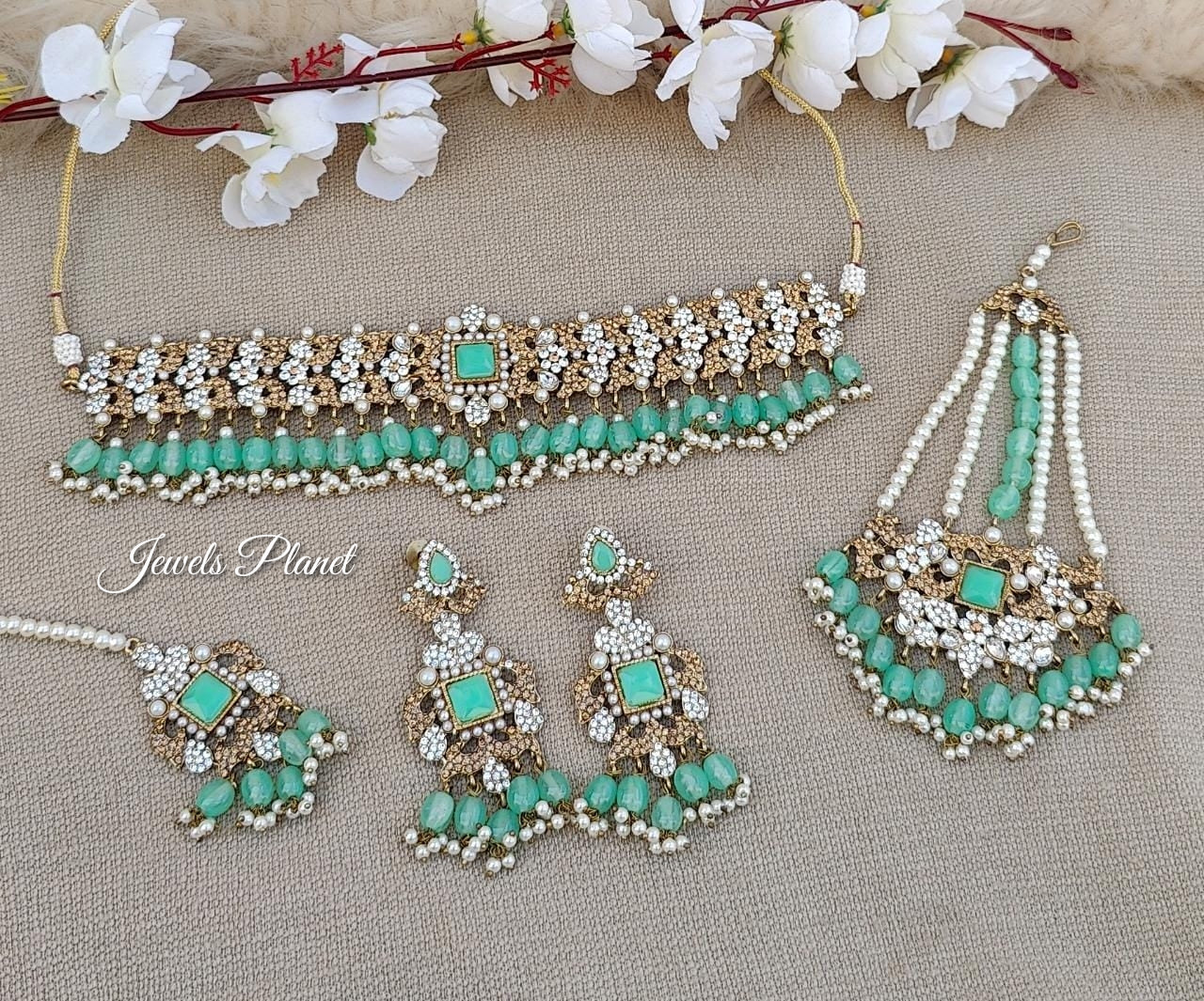 Myra Jhumar Choker Set